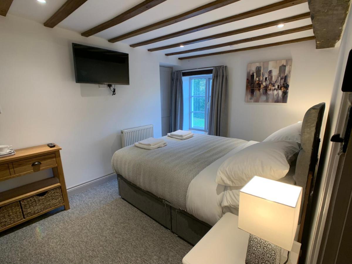 Swan House Tea Room And Bed & Breakfast Lydney Εξωτερικό φωτογραφία
