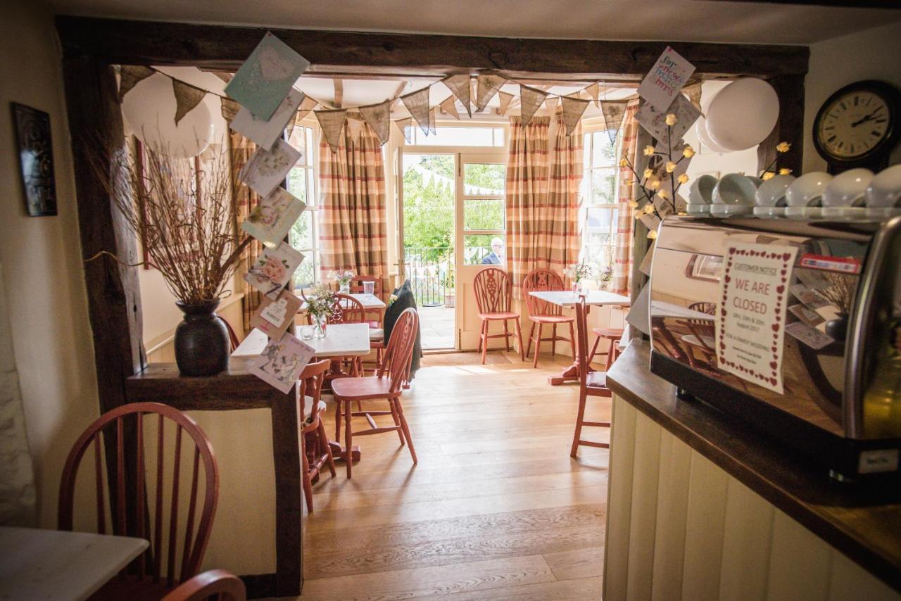 Swan House Tea Room And Bed & Breakfast Lydney Εξωτερικό φωτογραφία