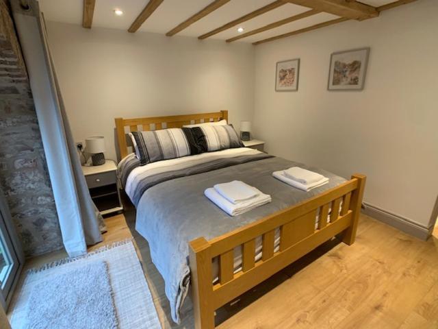 Swan House Tea Room And Bed & Breakfast Lydney Εξωτερικό φωτογραφία