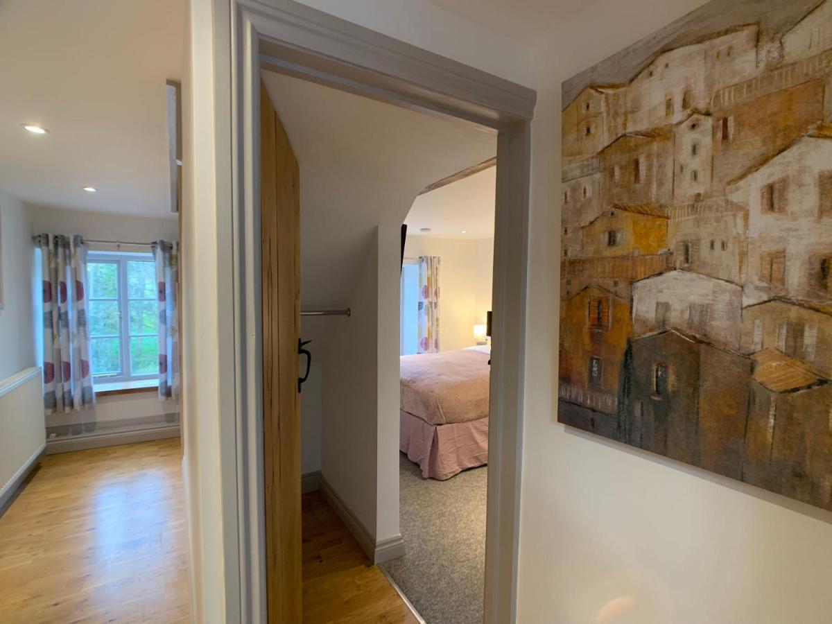 Swan House Tea Room And Bed & Breakfast Lydney Εξωτερικό φωτογραφία