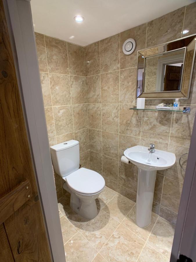 Swan House Tea Room And Bed & Breakfast Lydney Εξωτερικό φωτογραφία