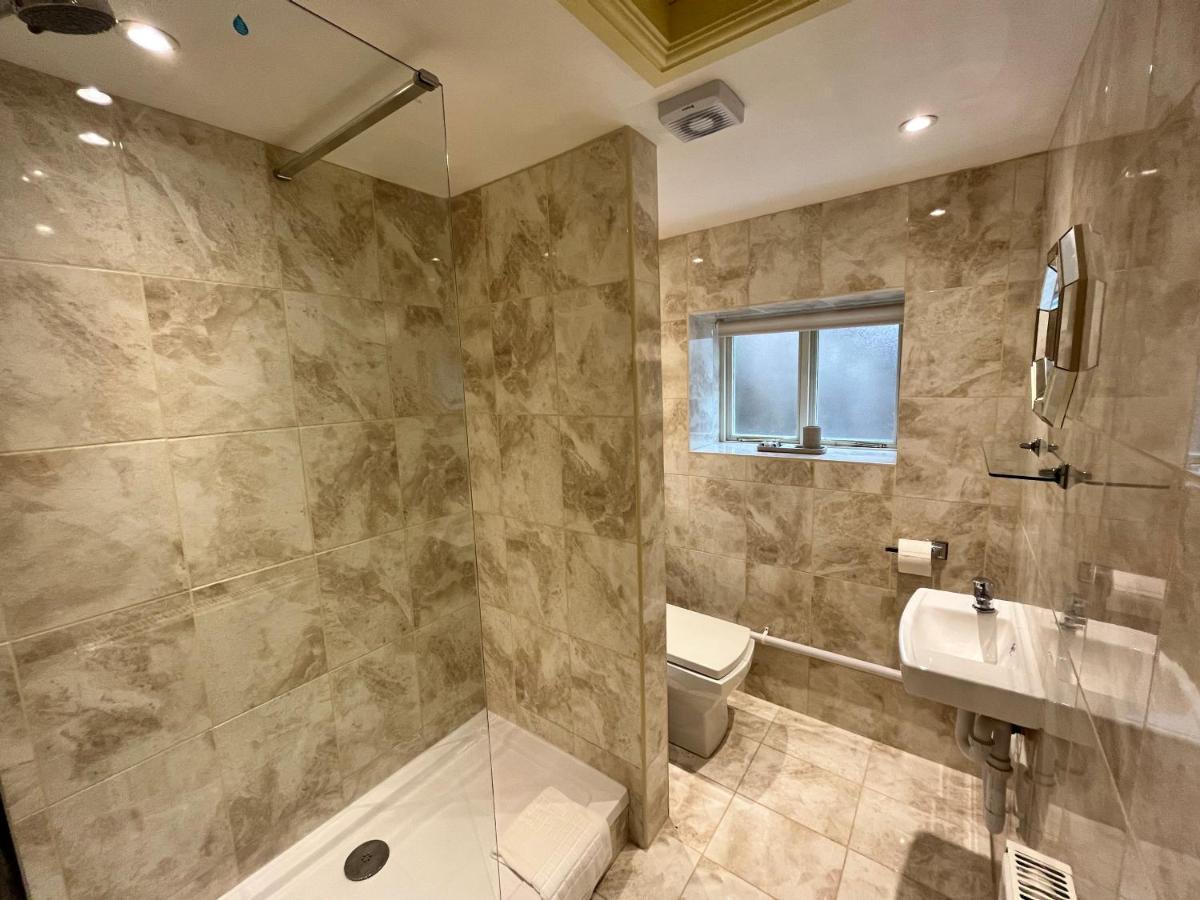 Swan House Tea Room And Bed & Breakfast Lydney Εξωτερικό φωτογραφία